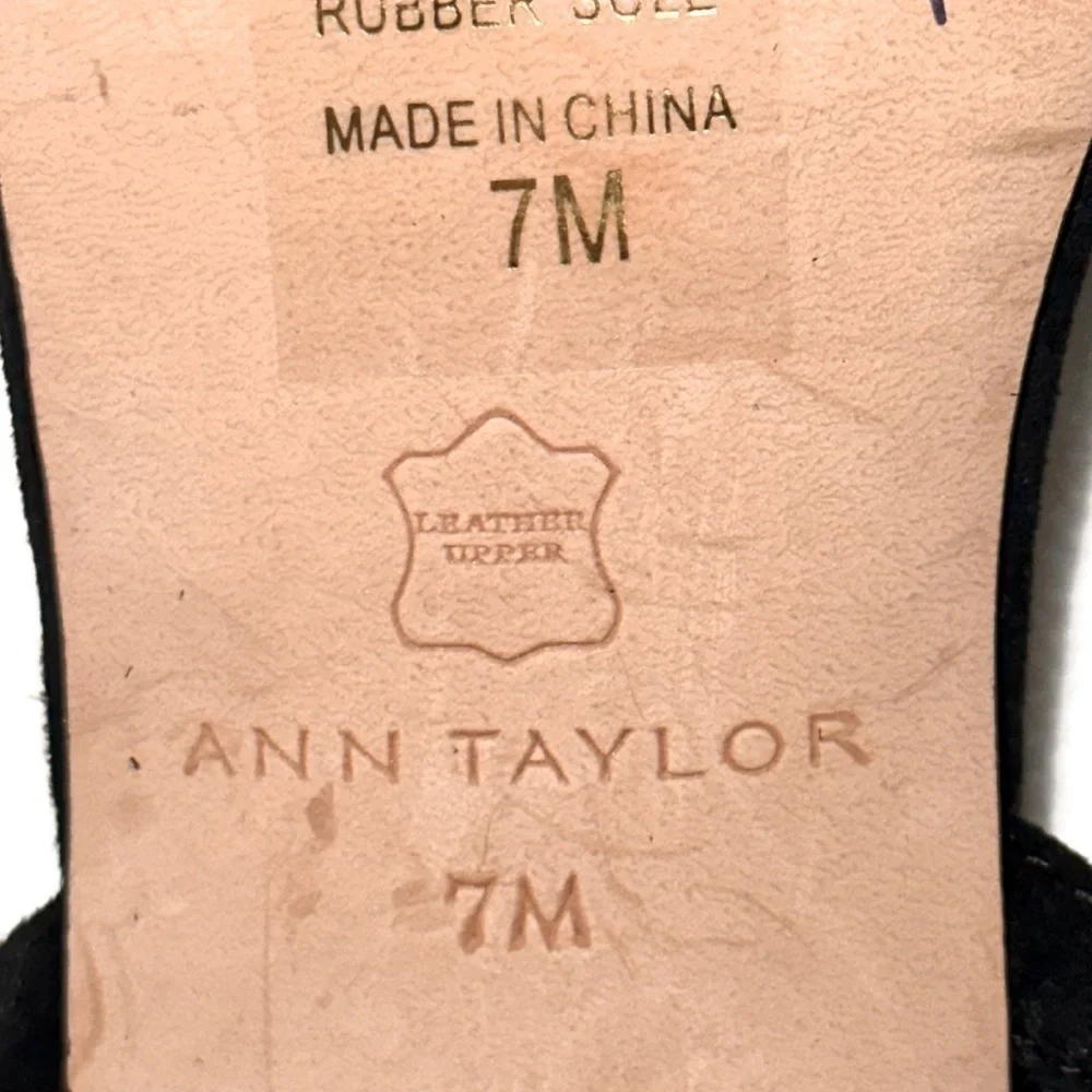Ann Taylor Black Suede Sandals with Block Heel Size 7M - EUC